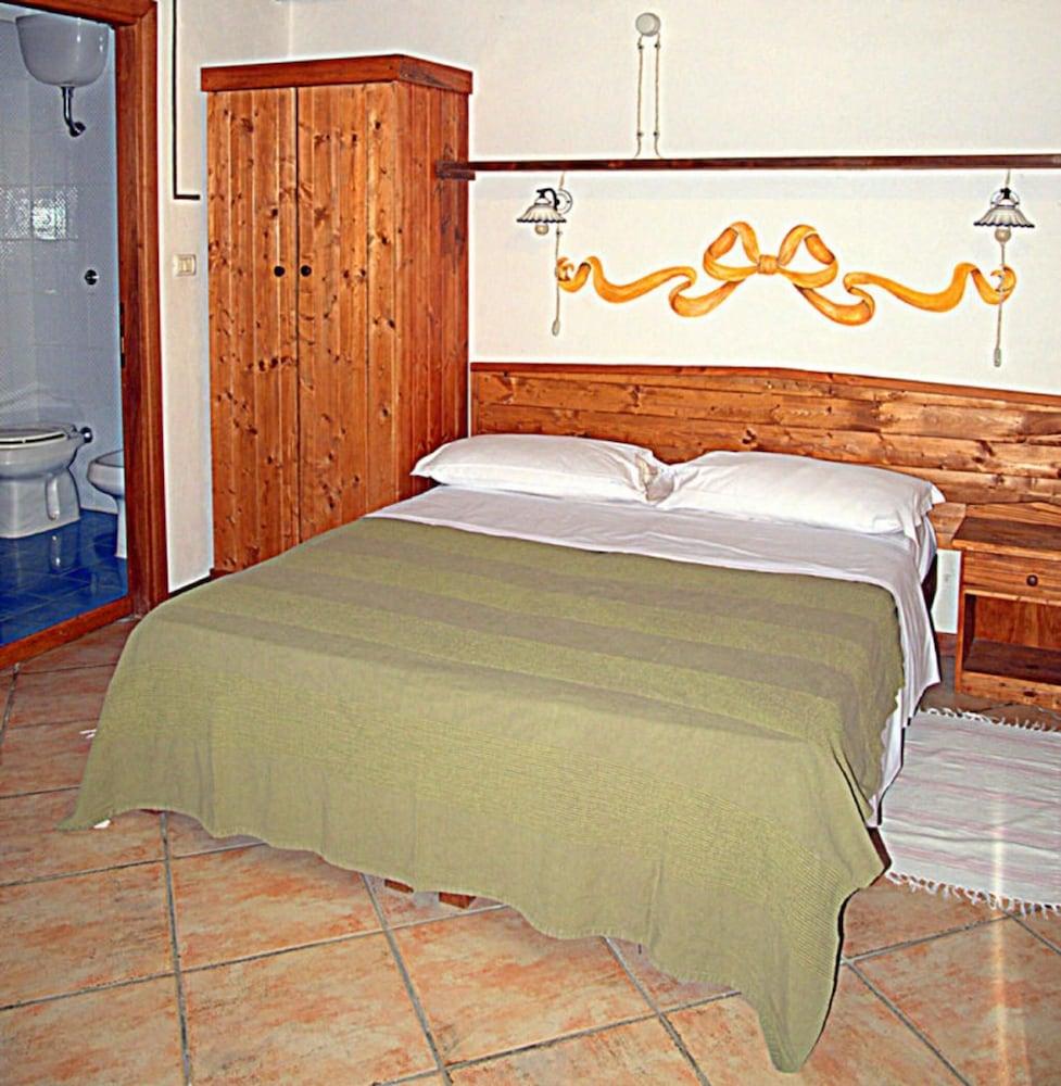 Veio Residence Resort Marcigliana Bagian luar foto