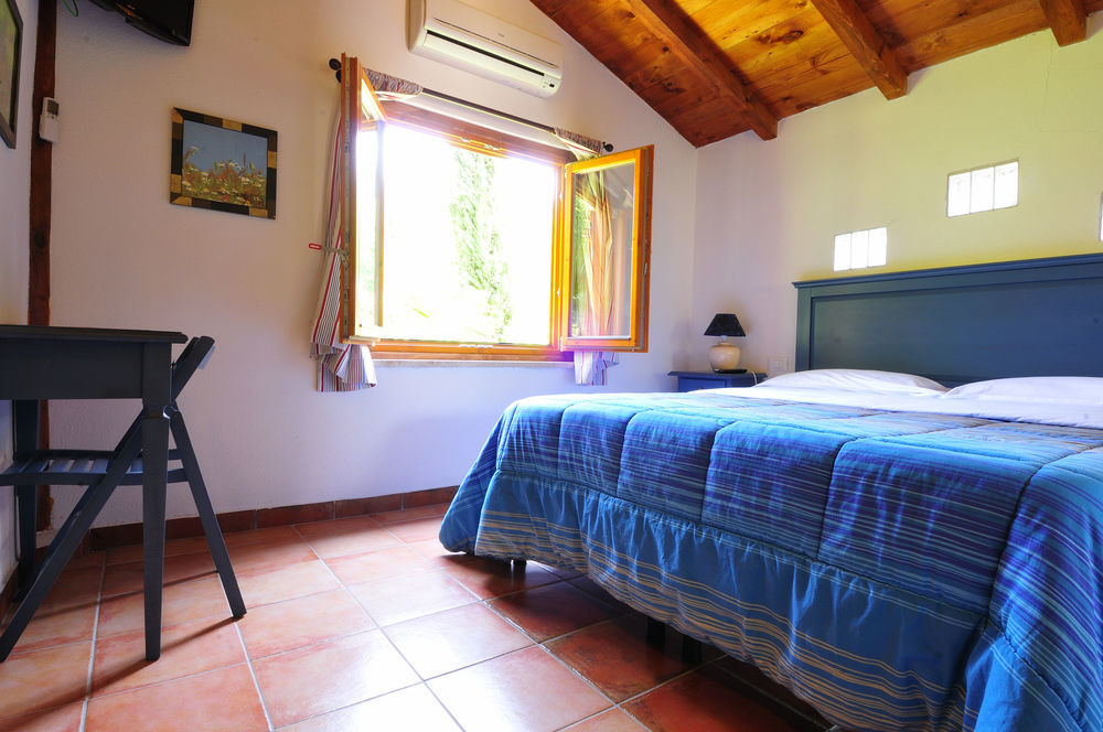 Veio Residence Resort Marcigliana Bagian luar foto
